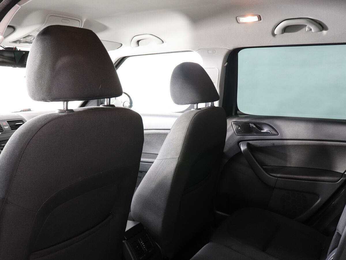 Купить Skoda Yeti с пробегом. Фото: #11