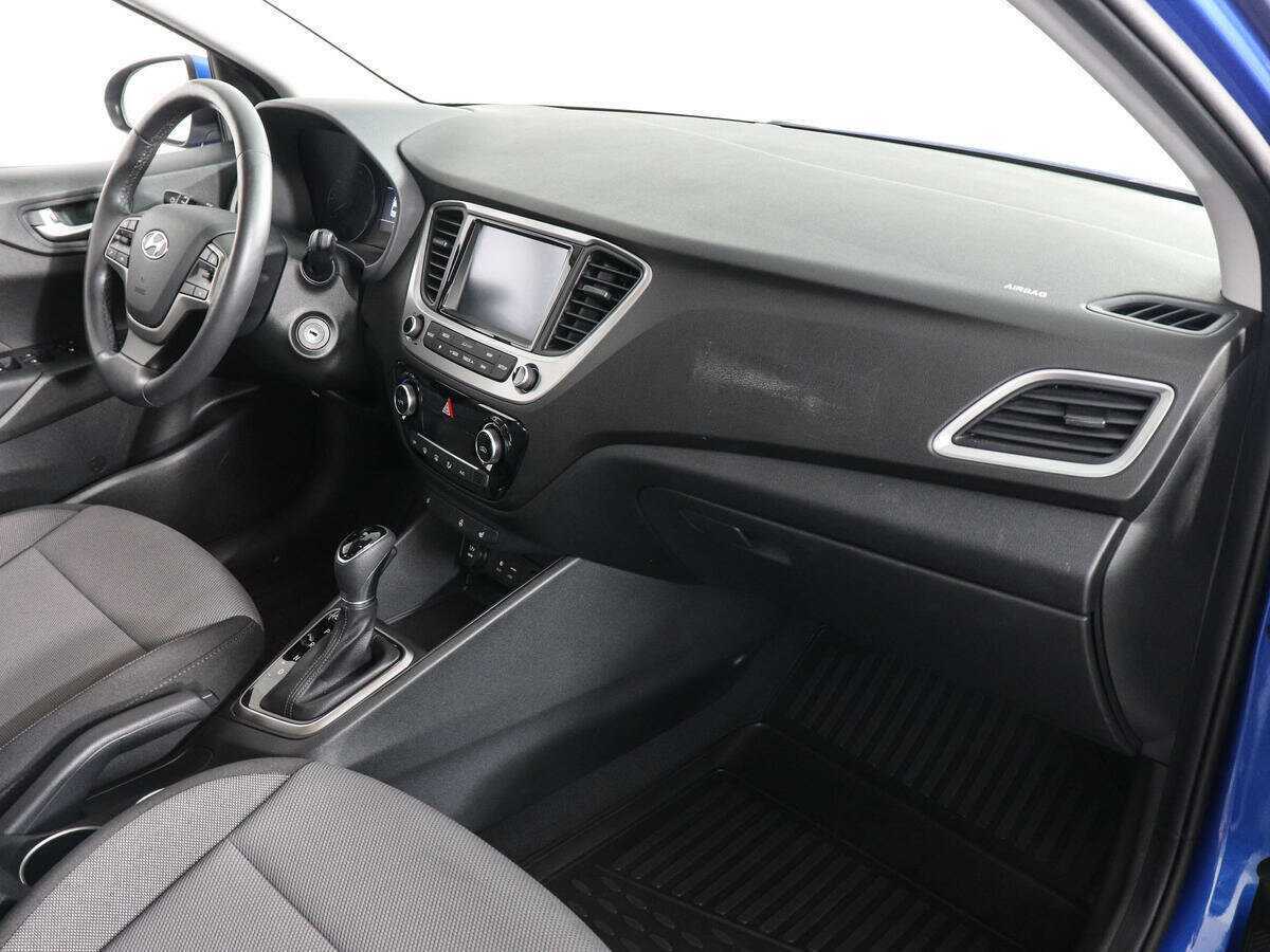 Купить Hyundai Solaris с пробегом. Фото: #9