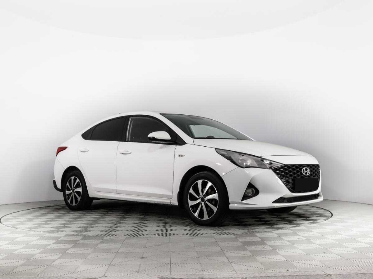 Купить Hyundai Solaris с пробегом. Фото: #2