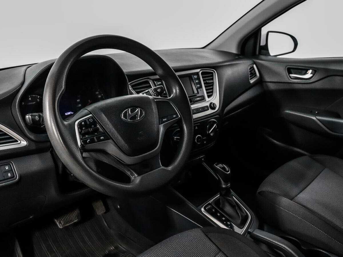 Купить Hyundai Solaris с пробегом. Фото: #8