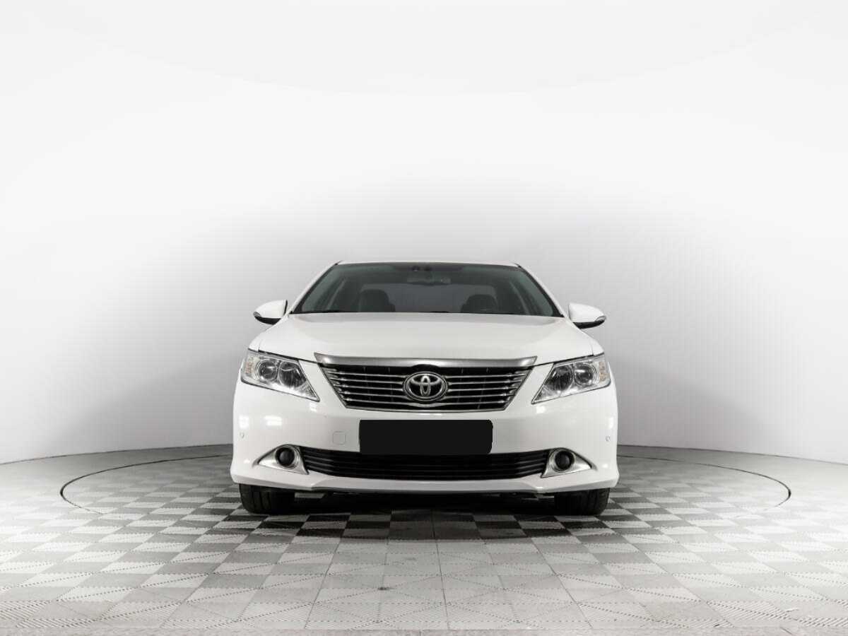 Купить Toyota Camry с пробегом. Фото: #1