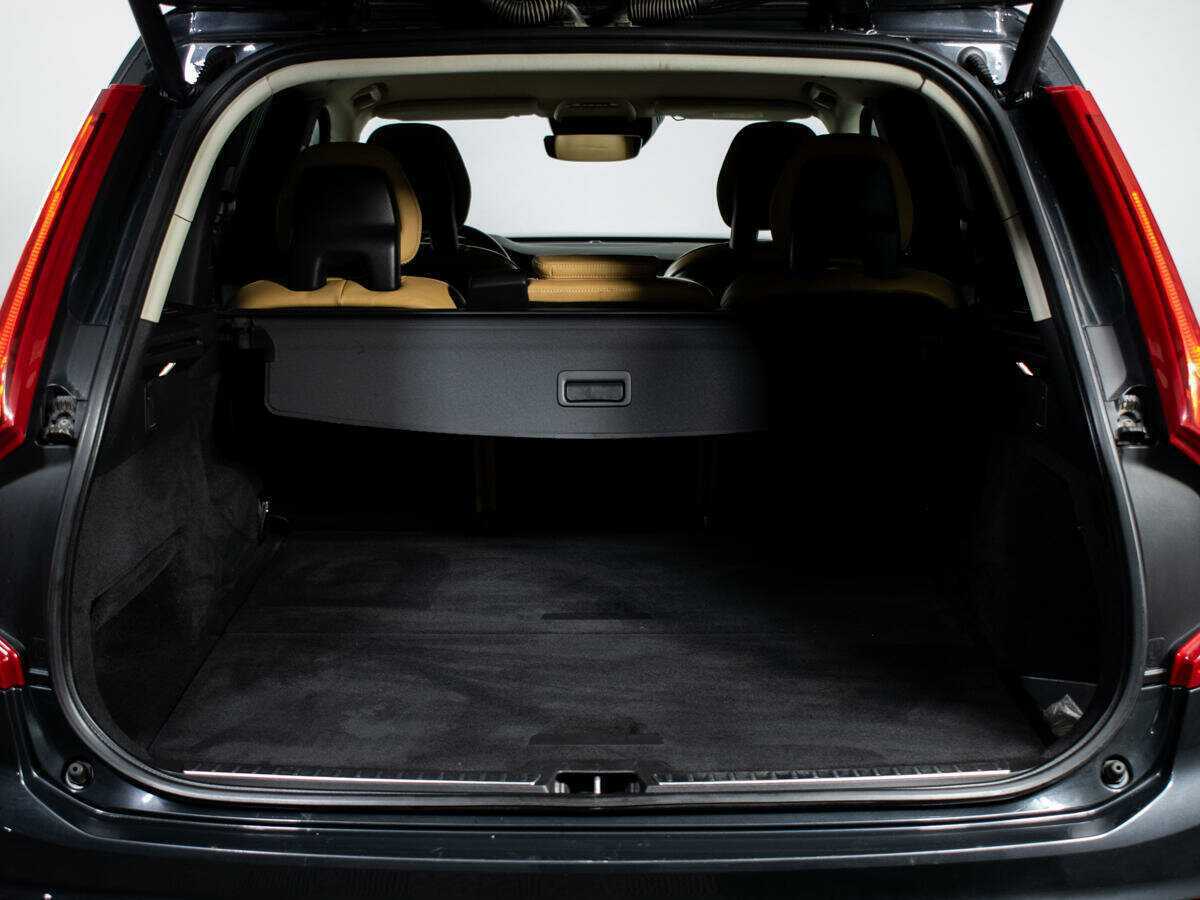Купить Volvo XC90 с пробегом. Фото: #12