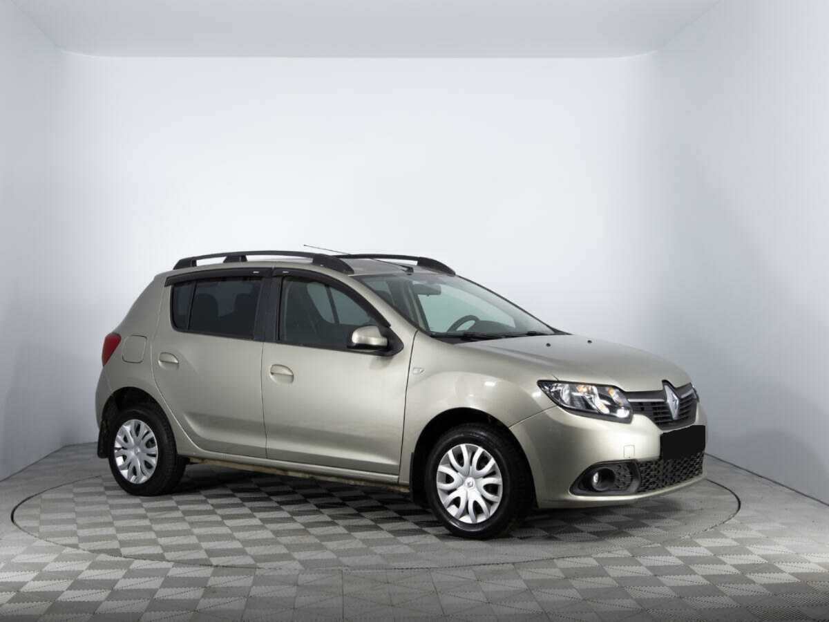 Купить Renault Sandero с пробегом. Фото: #2