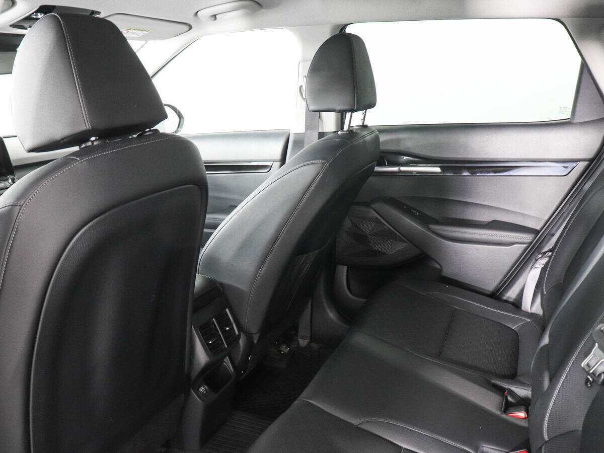 Купить Kia Seltos с пробегом. Фото: #11