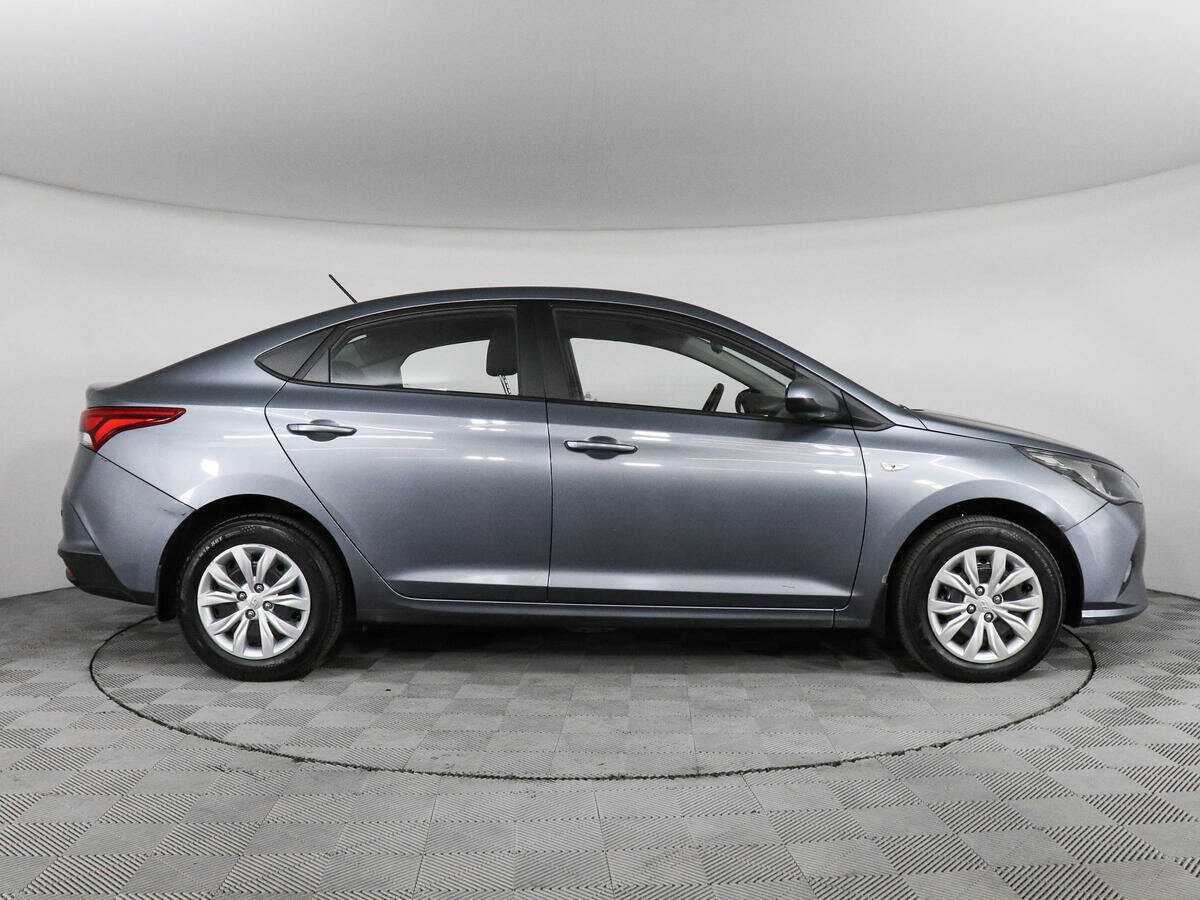 Купить Hyundai Solaris с пробегом. Фото: #3