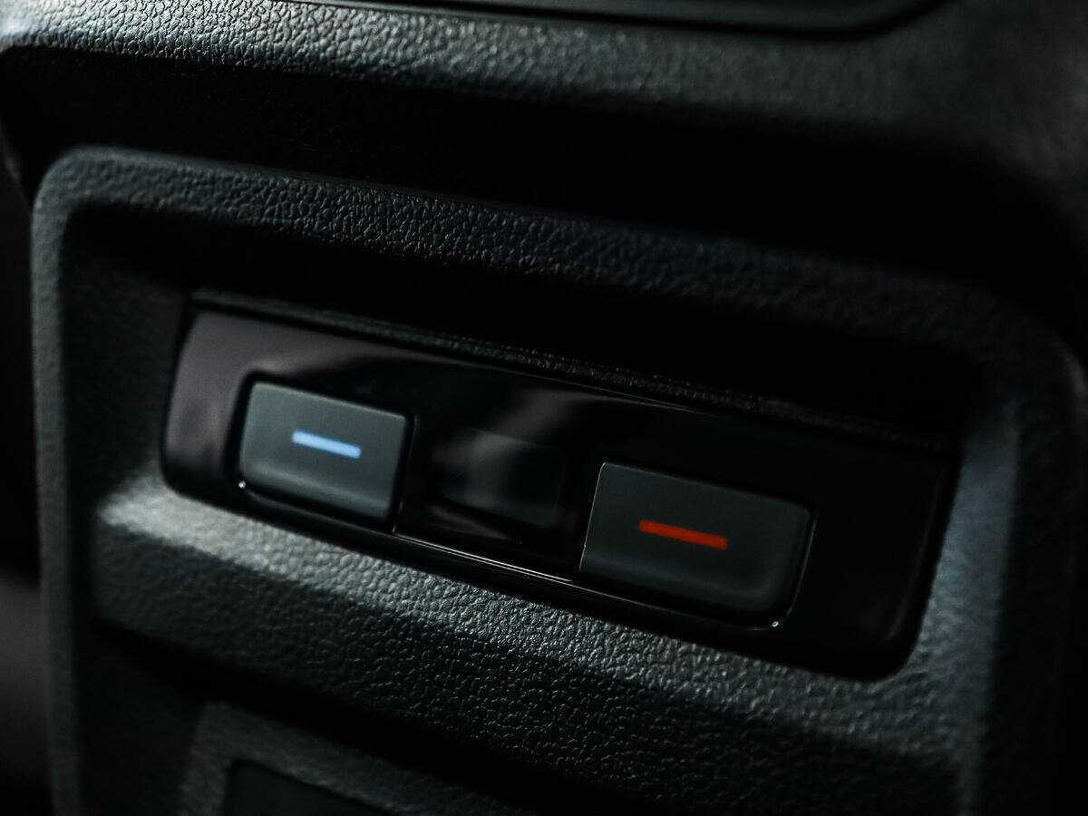 Купить Volkswagen Tiguan с пробегом. Фото: #11