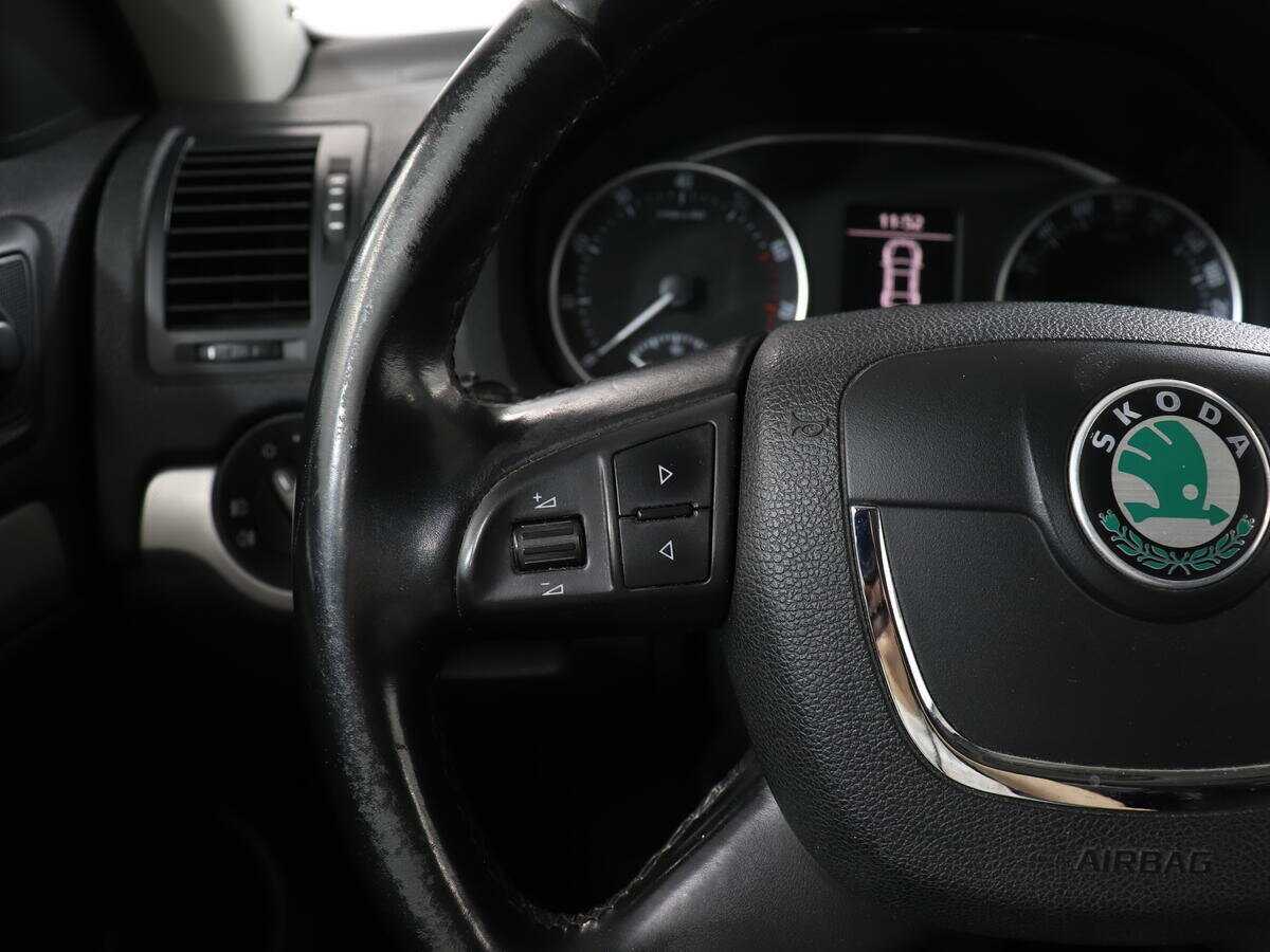 Купить Skoda Octavia с пробегом. Фото: #14