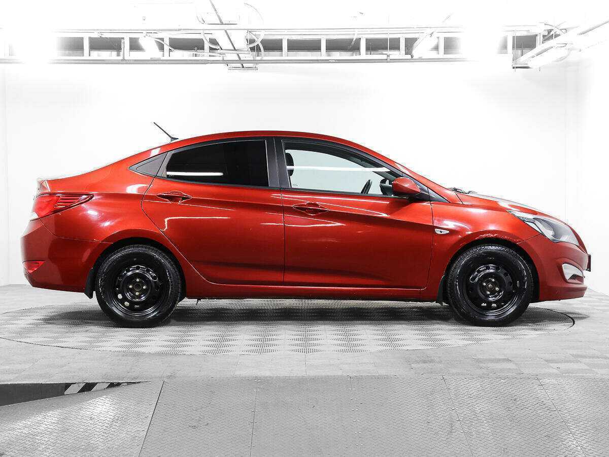 Купить Hyundai Solaris с пробегом. Фото: #3