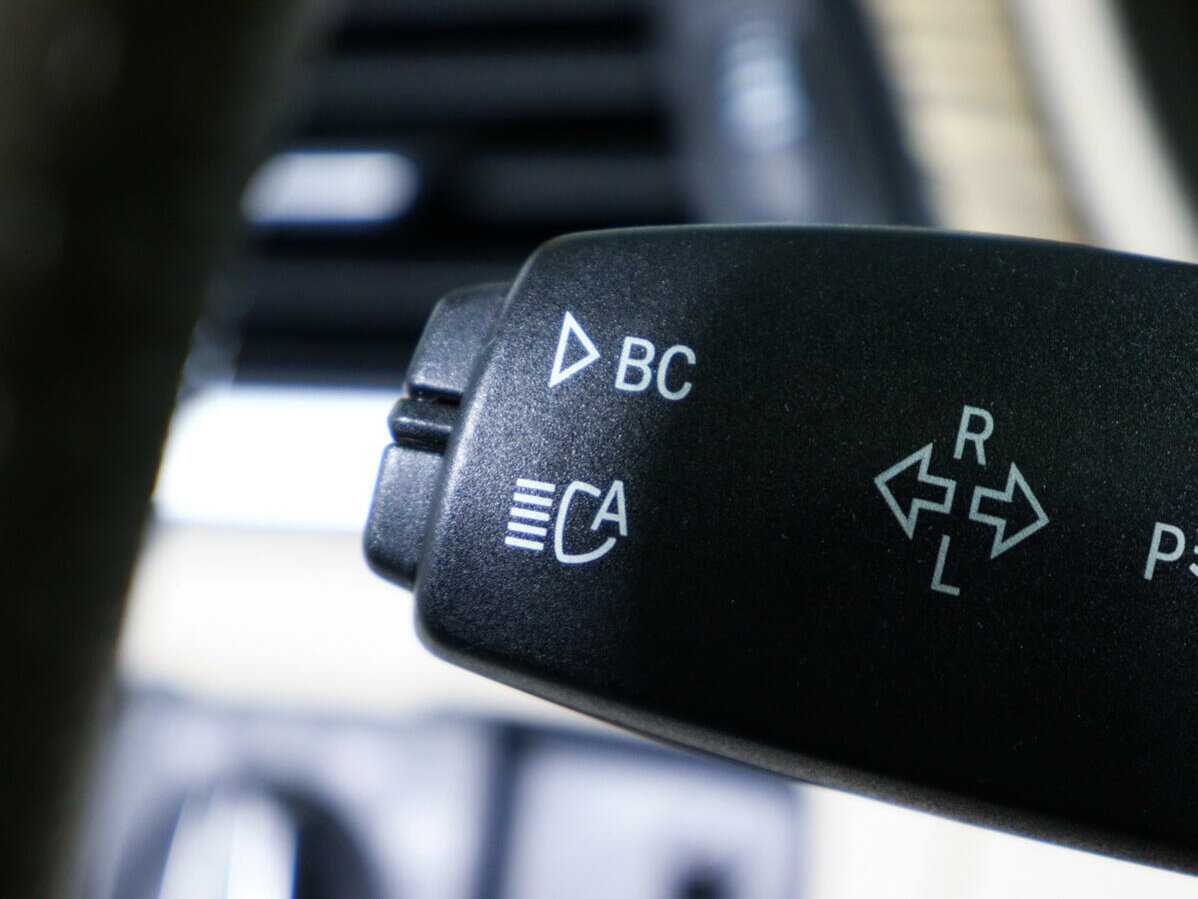 Купить BMW 3 серии с пробегом. Фото: #23