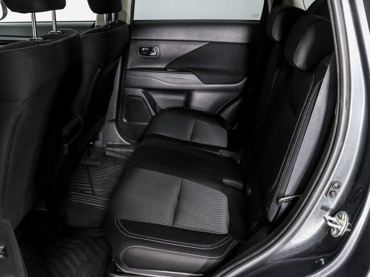 Продажа Б/У Митсубиши Оутлэндер. Фото: #11