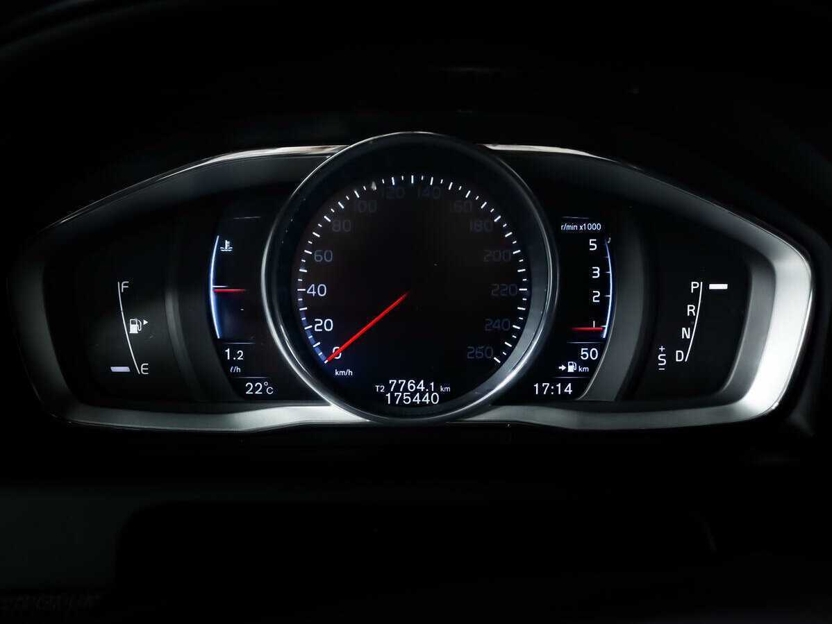 Продажа Б/У Вольво ИксЦ60. Фото: #9