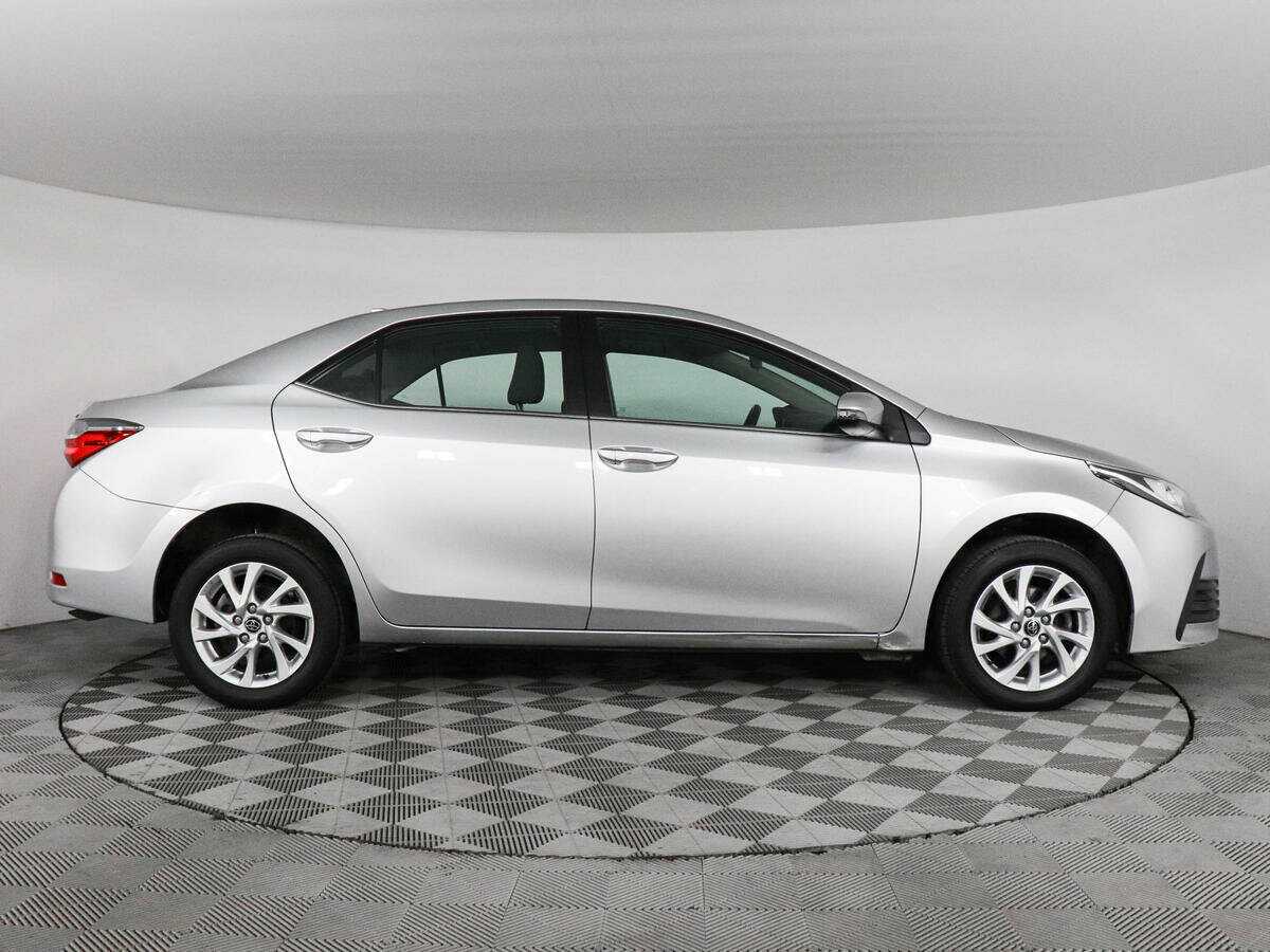 Купить Toyota Corolla с пробегом. Фото: #3