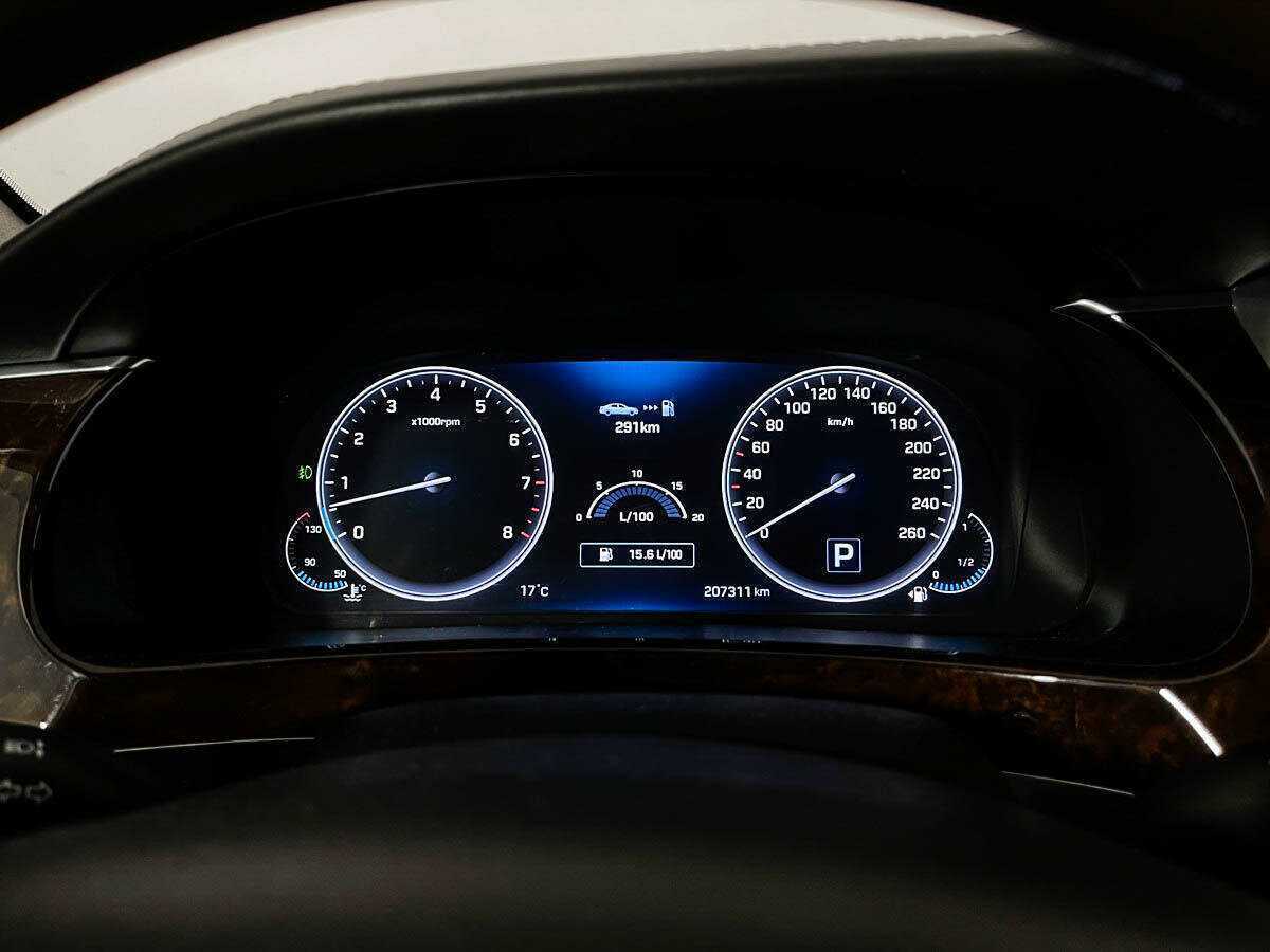 Купить Hyundai Equus с пробегом. Фото: #10