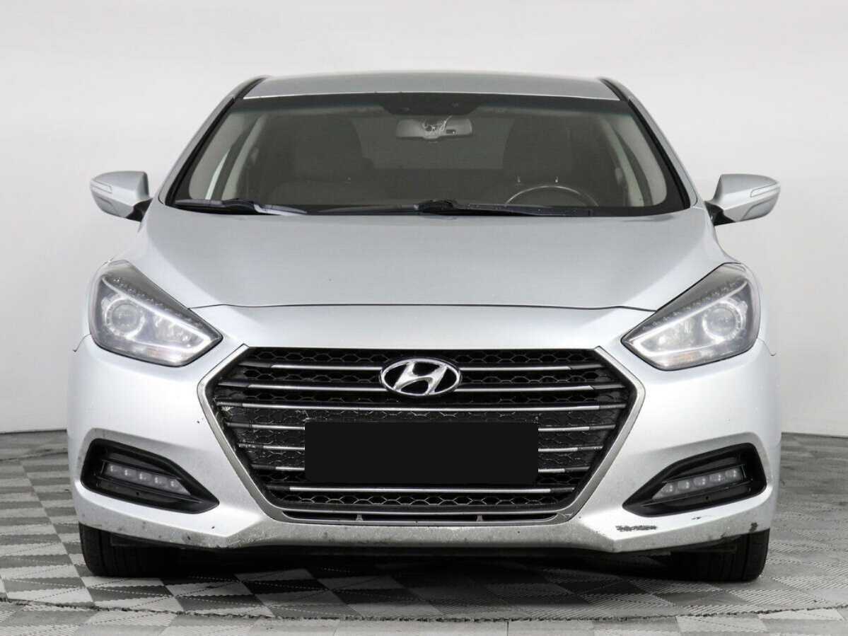 Купить Hyundai i40 с пробегом. Фото: #1