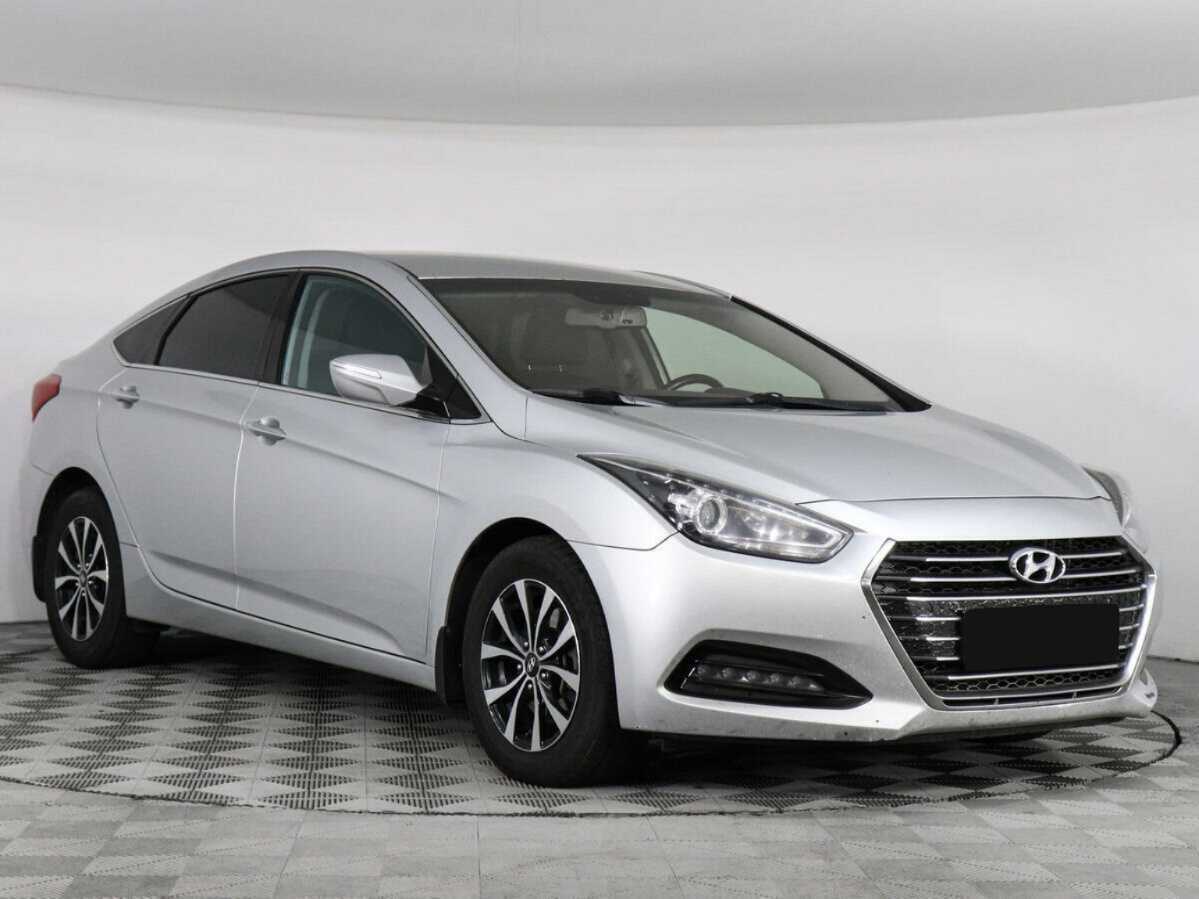Купить Hyundai i40 с пробегом. Фото: #2