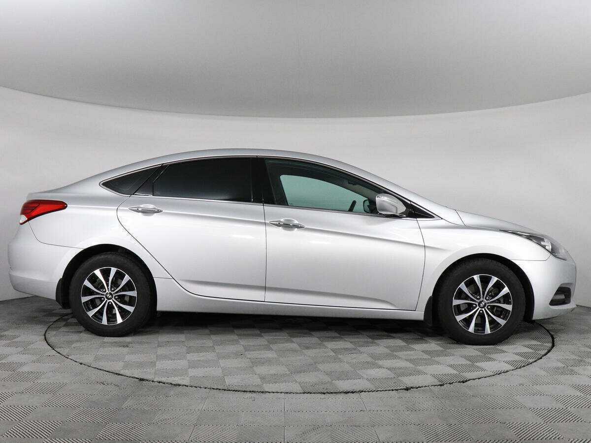 Купить Hyundai i40 с пробегом. Фото: #3