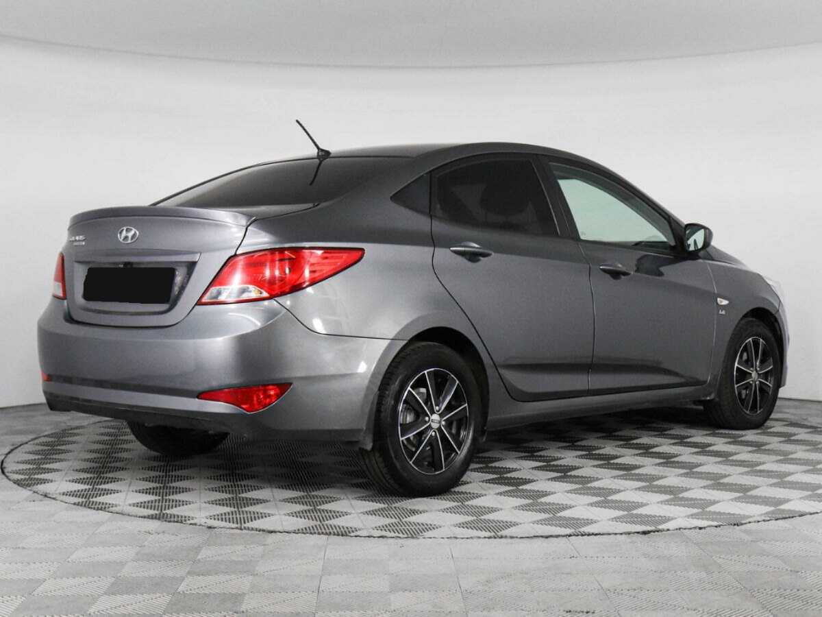 Купить Hyundai Solaris с пробегом. Фото: #4