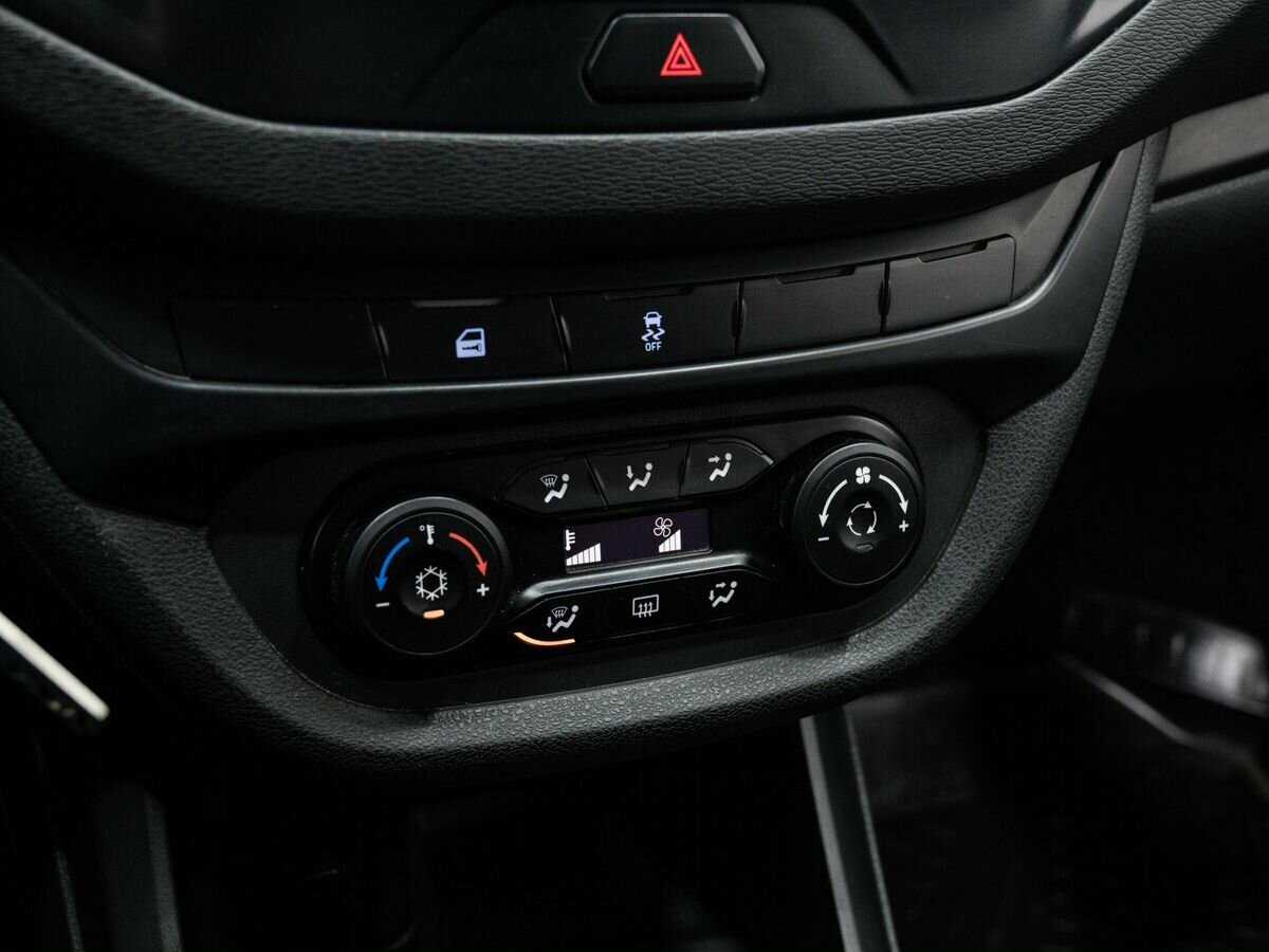 Купить Lada (ВАЗ) Vesta с пробегом. Фото: #18