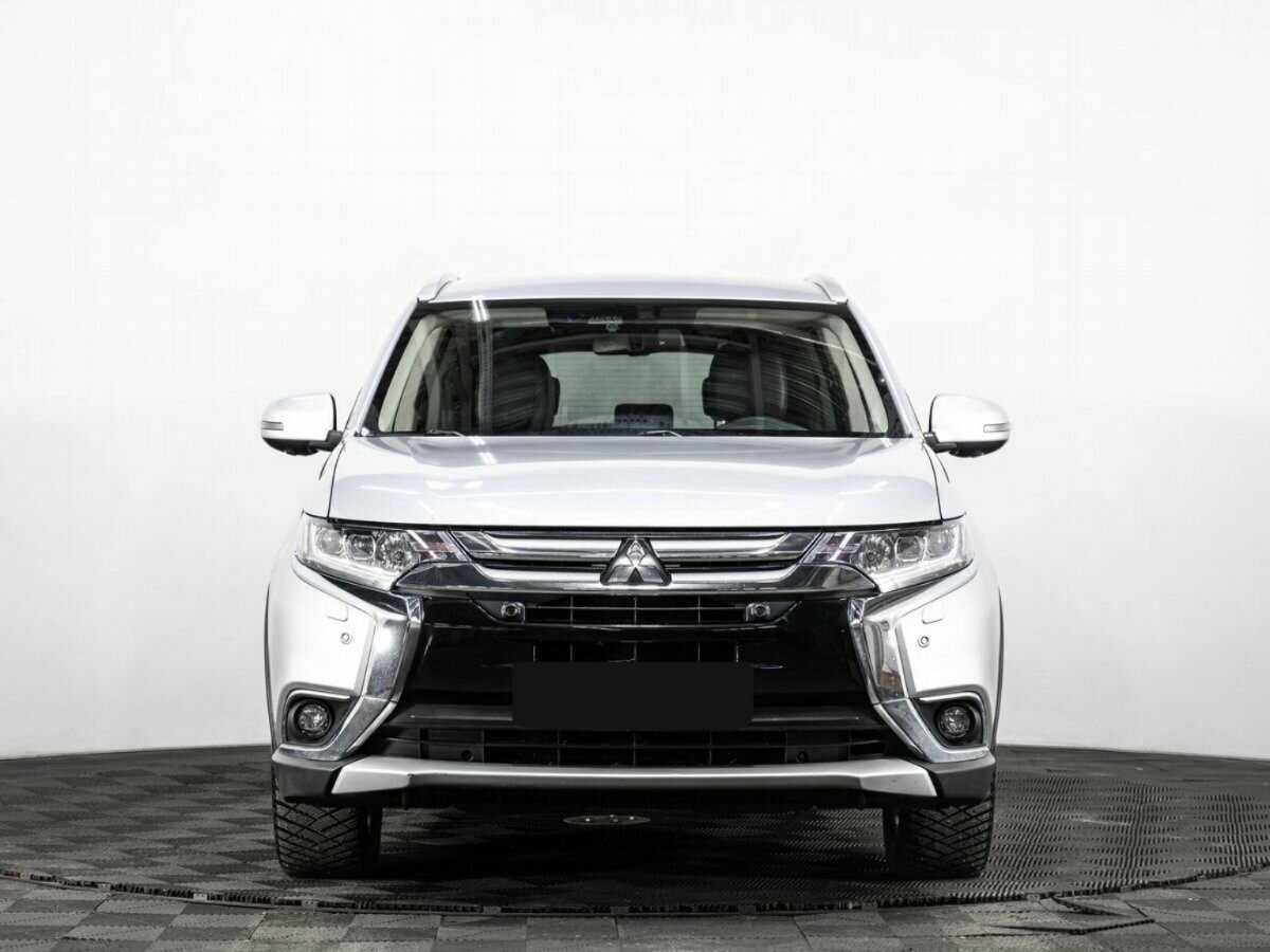 Купить Mitsubishi Outlander с пробегом. Фото: #1