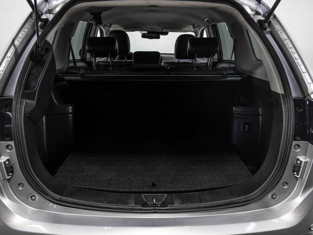 Купить Mitsubishi Outlander с пробегом. Фото: #24