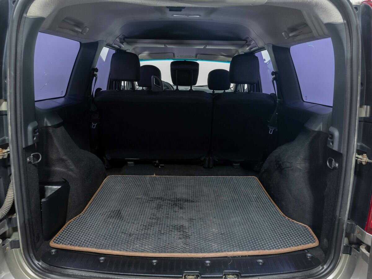 Купить Lada (ВАЗ) Largus с пробегом. Фото: #18