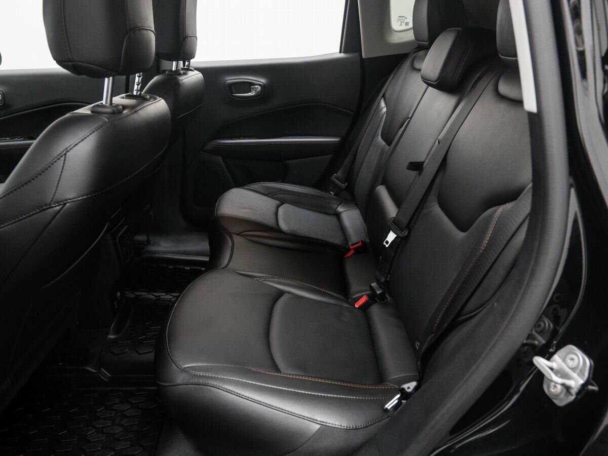 Купить Jeep Compass с пробегом. Фото: #11