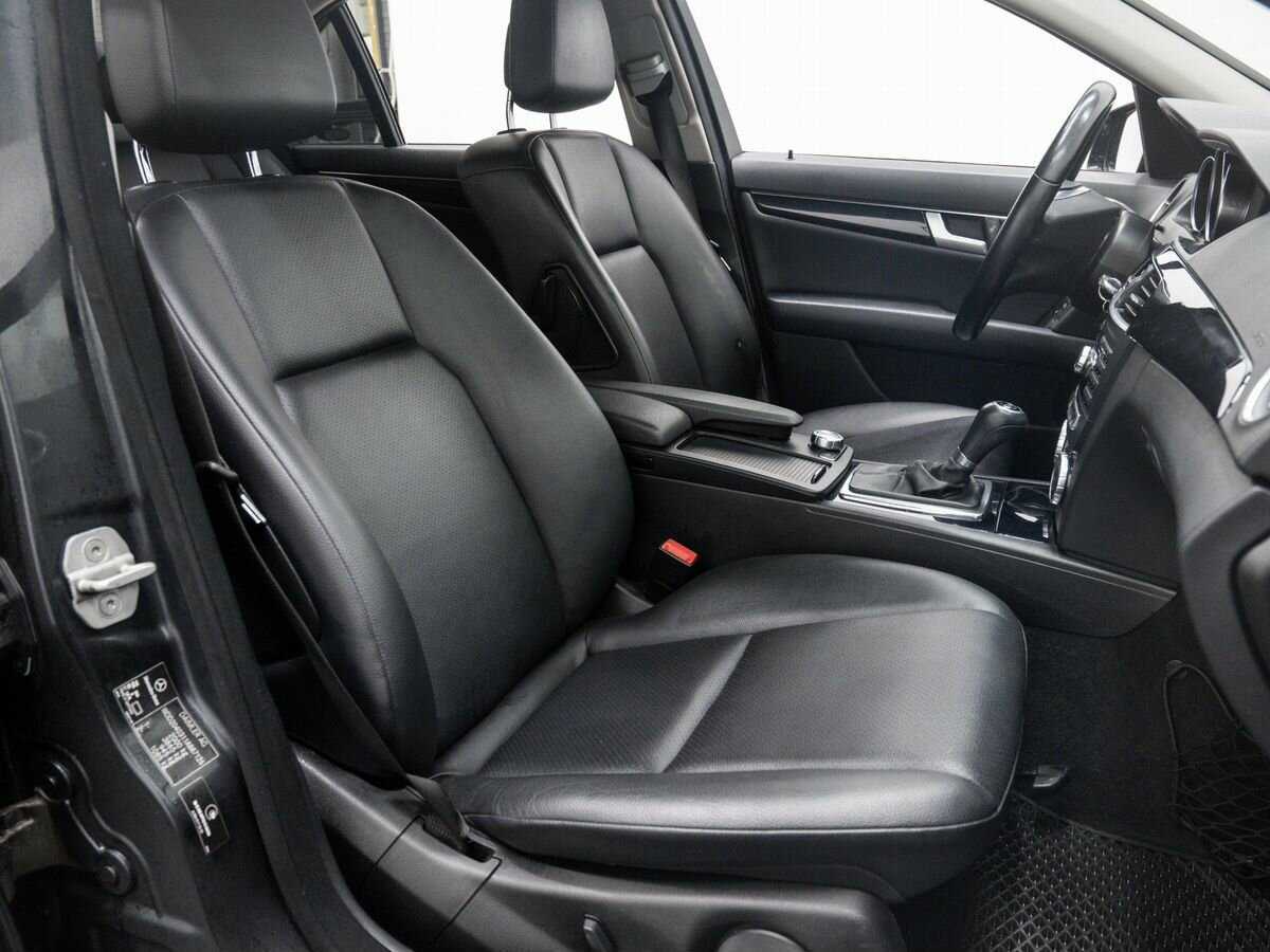 Купить Mercedes-Benz C-Класс с пробегом. Фото: #7