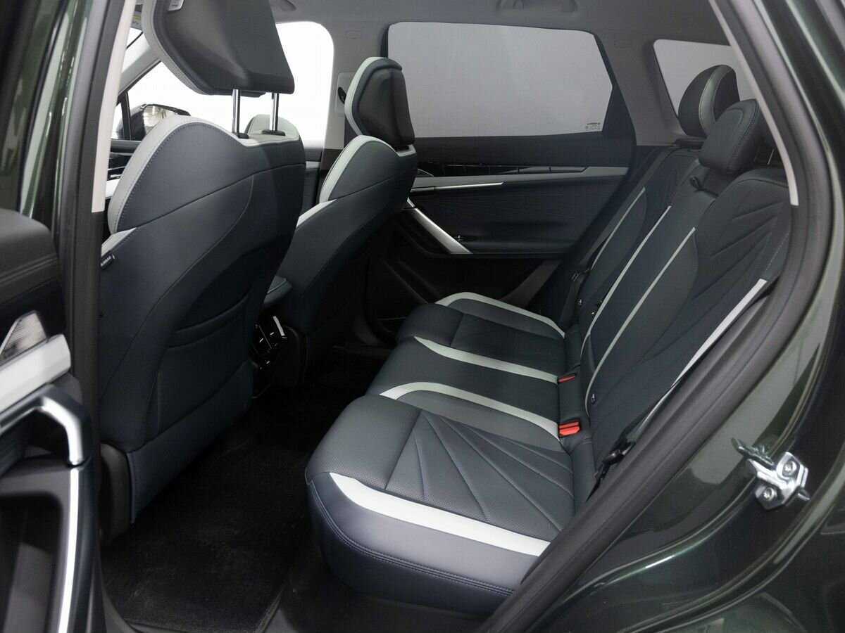 Купить Geely Atlas с пробегом. Фото: #10