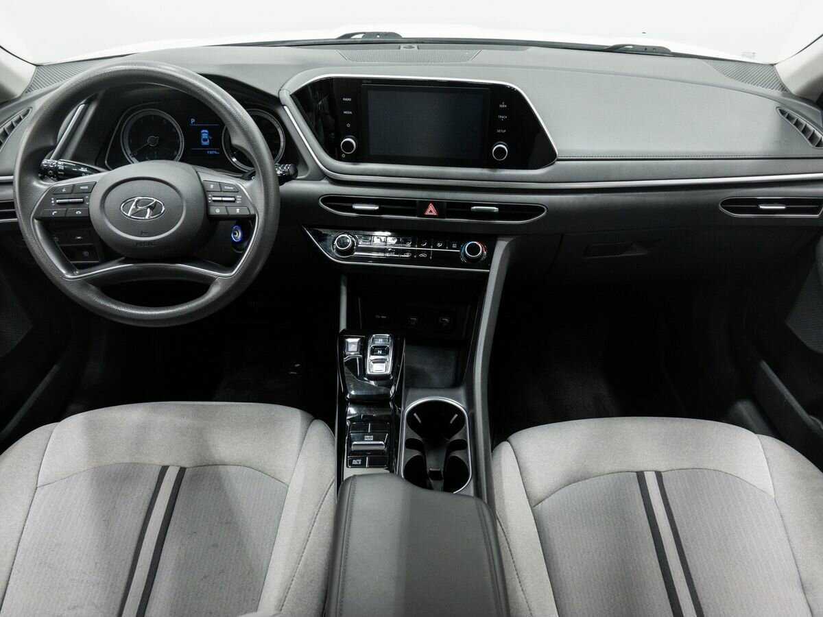 Купить Hyundai Sonata с пробегом. Фото: #11