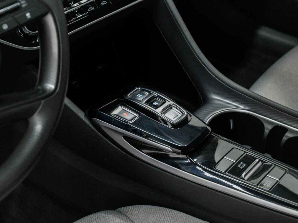 Купить Hyundai Sonata с пробегом. Фото: #18