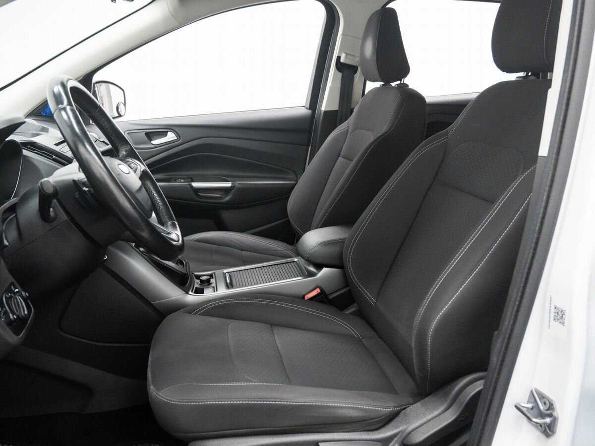 Купить Ford Kuga с пробегом. Фото: #14