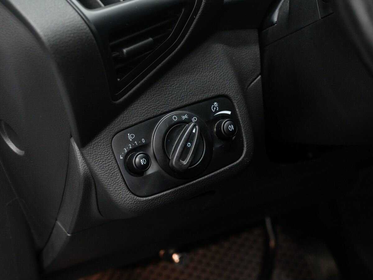 Купить Ford Kuga с пробегом. Фото: #16