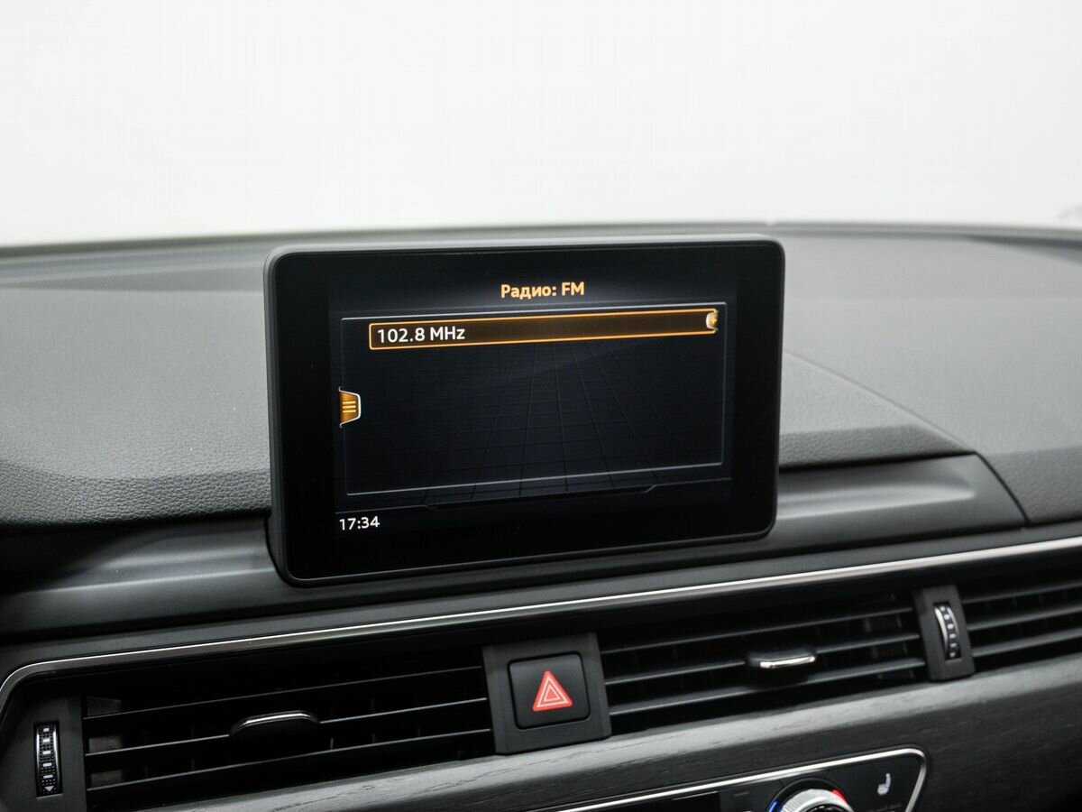 Купить Audi A4 с пробегом. Фото: #21