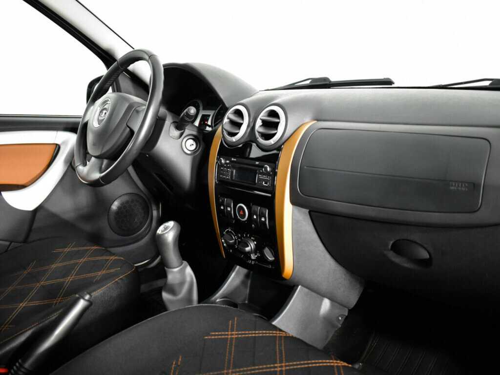 Купить Lada (ВАЗ) Largus с пробегом. Фото: #8