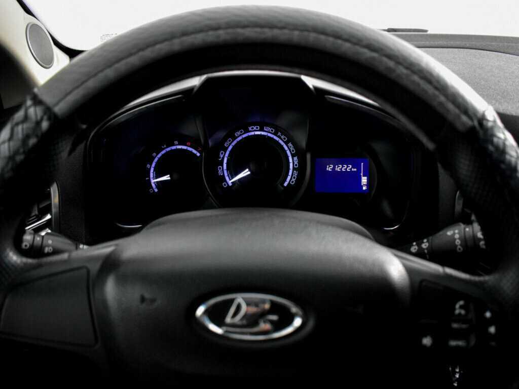 Купить Lada (ВАЗ) XRAY с пробегом. Фото: #13