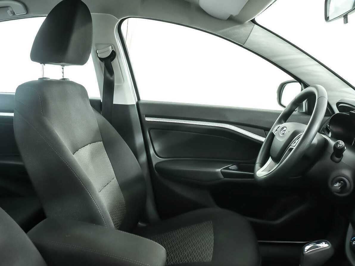 Купить Lada (ВАЗ) Vesta с пробегом. Фото: #8