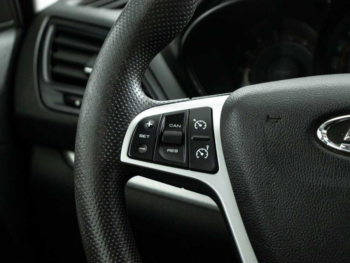 Купить Lada (ВАЗ) Vesta с пробегом. Фото: #15