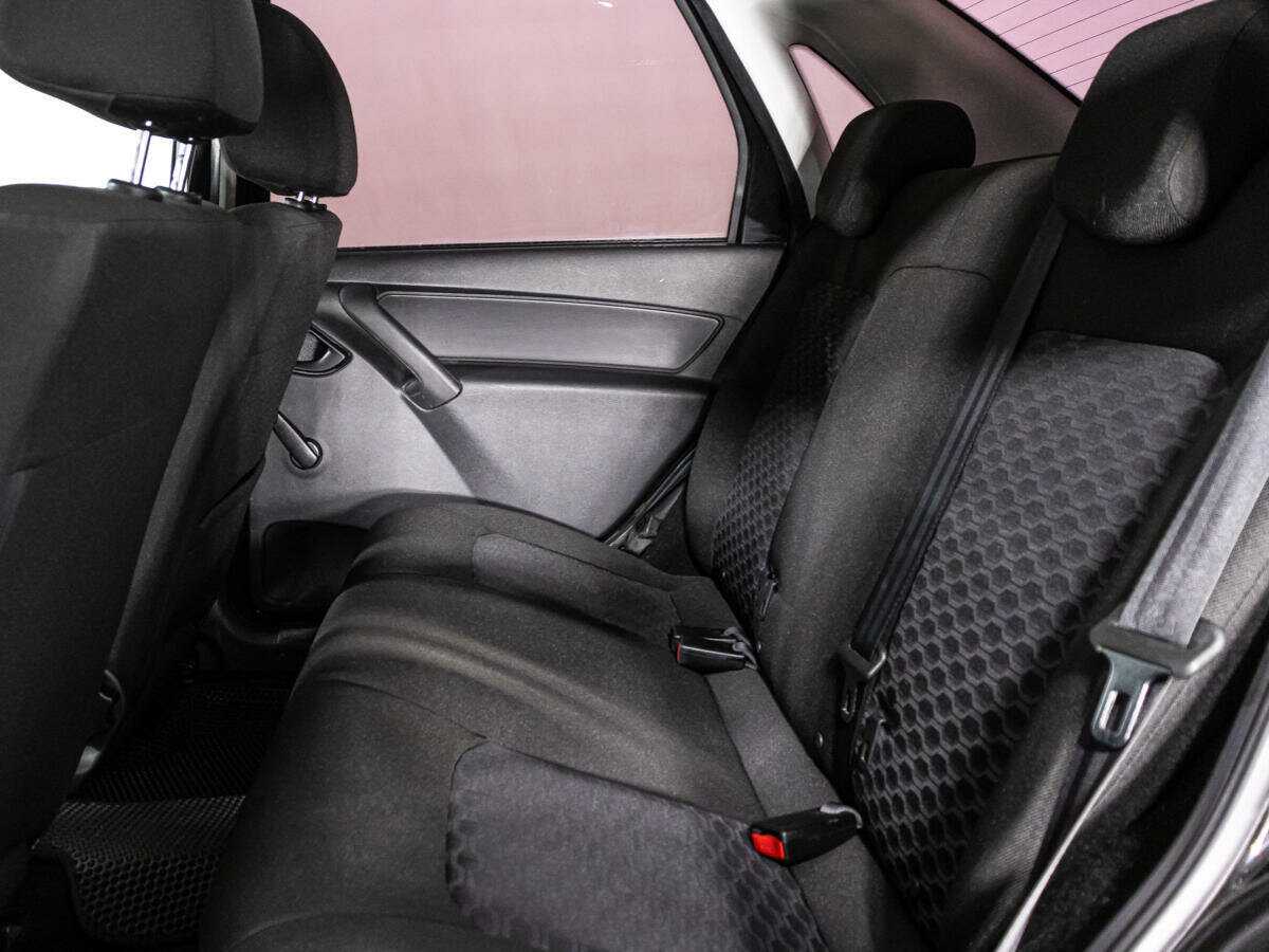 Купить Lada (ВАЗ) Granta с пробегом. Фото: #9