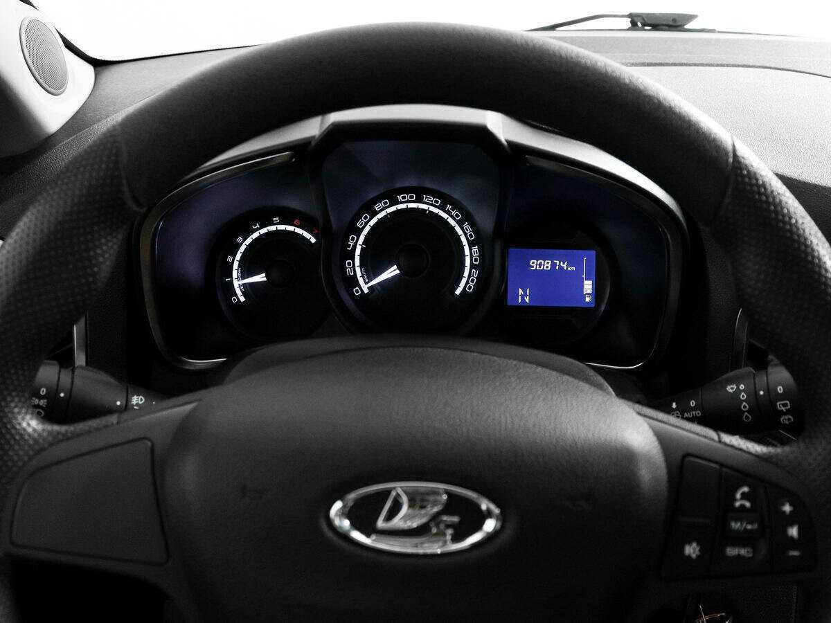 Купить Lada (ВАЗ) XRAY с пробегом. Фото: #14