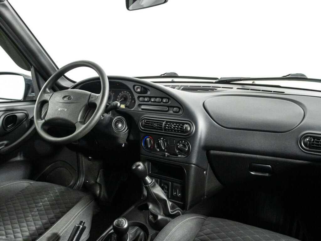 Купить Lada (ВАЗ) Niva с пробегом. Фото: #8