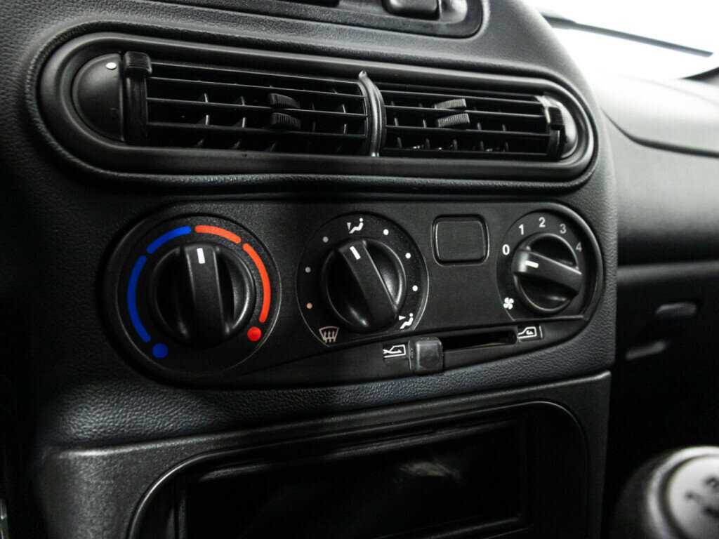 Купить Lada (ВАЗ) Niva с пробегом. Фото: #14