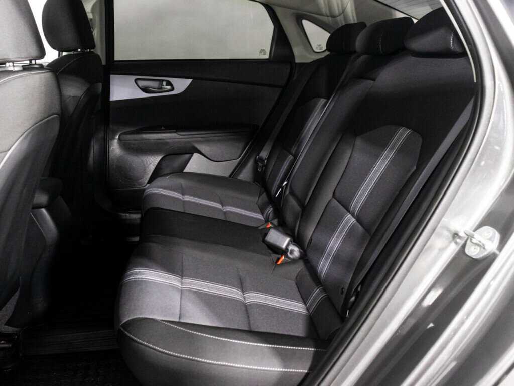 Купить Kia Cerato с пробегом. Фото: #9