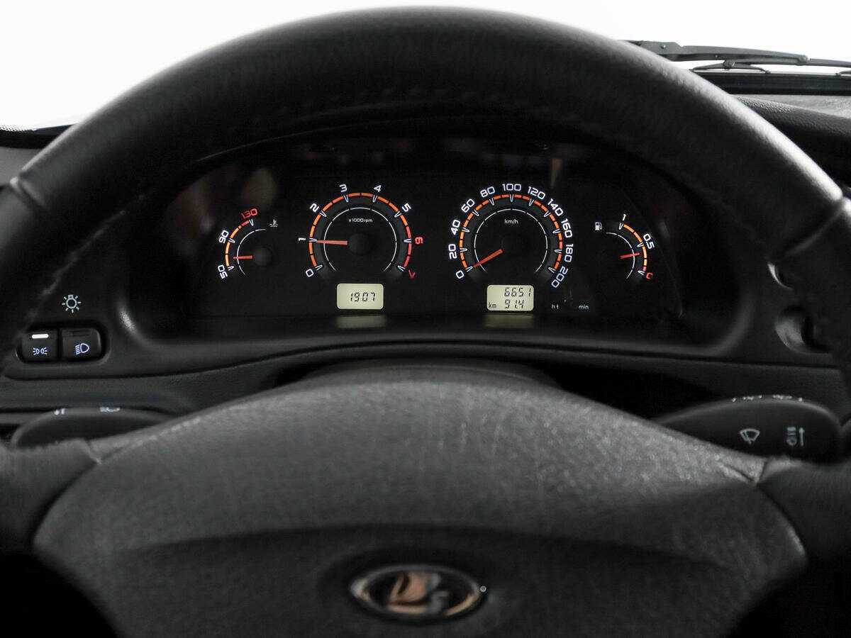 Купить Lada (ВАЗ) Niva с пробегом. Фото: #16