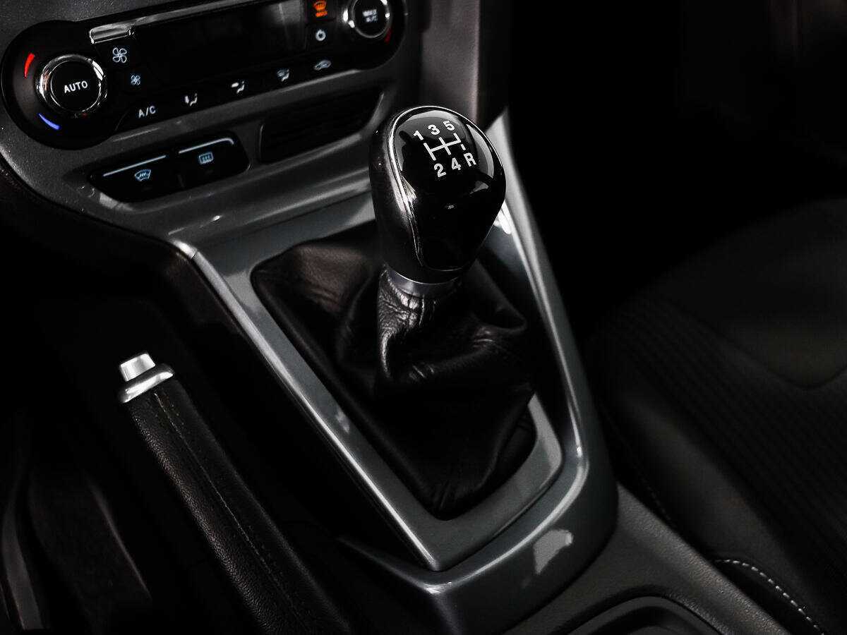 Купить Ford Focus с пробегом. Фото: #9