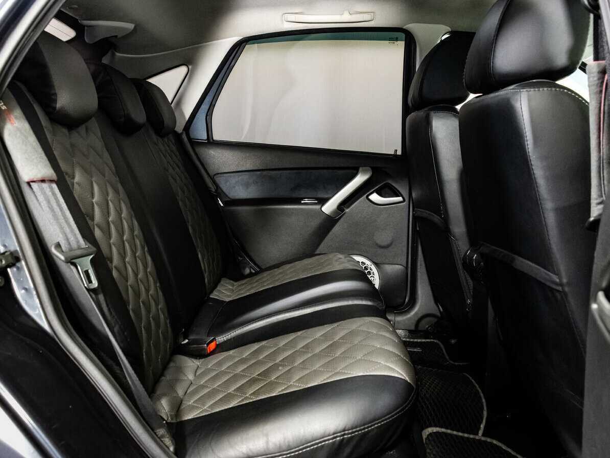 Купить Lada (ВАЗ) Granta с пробегом. Фото: #23