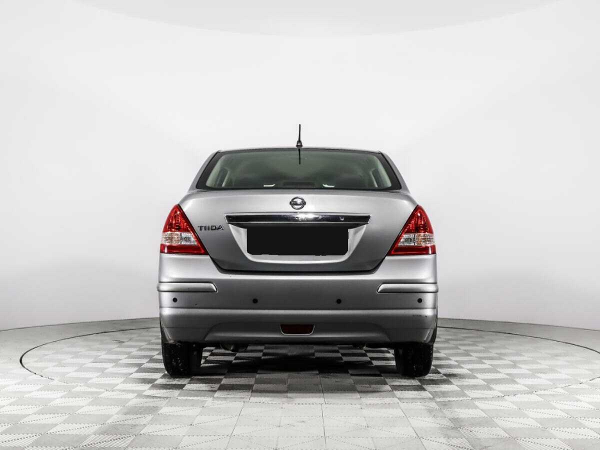 Купить Nissan Tiida с пробегом. Фото: #5