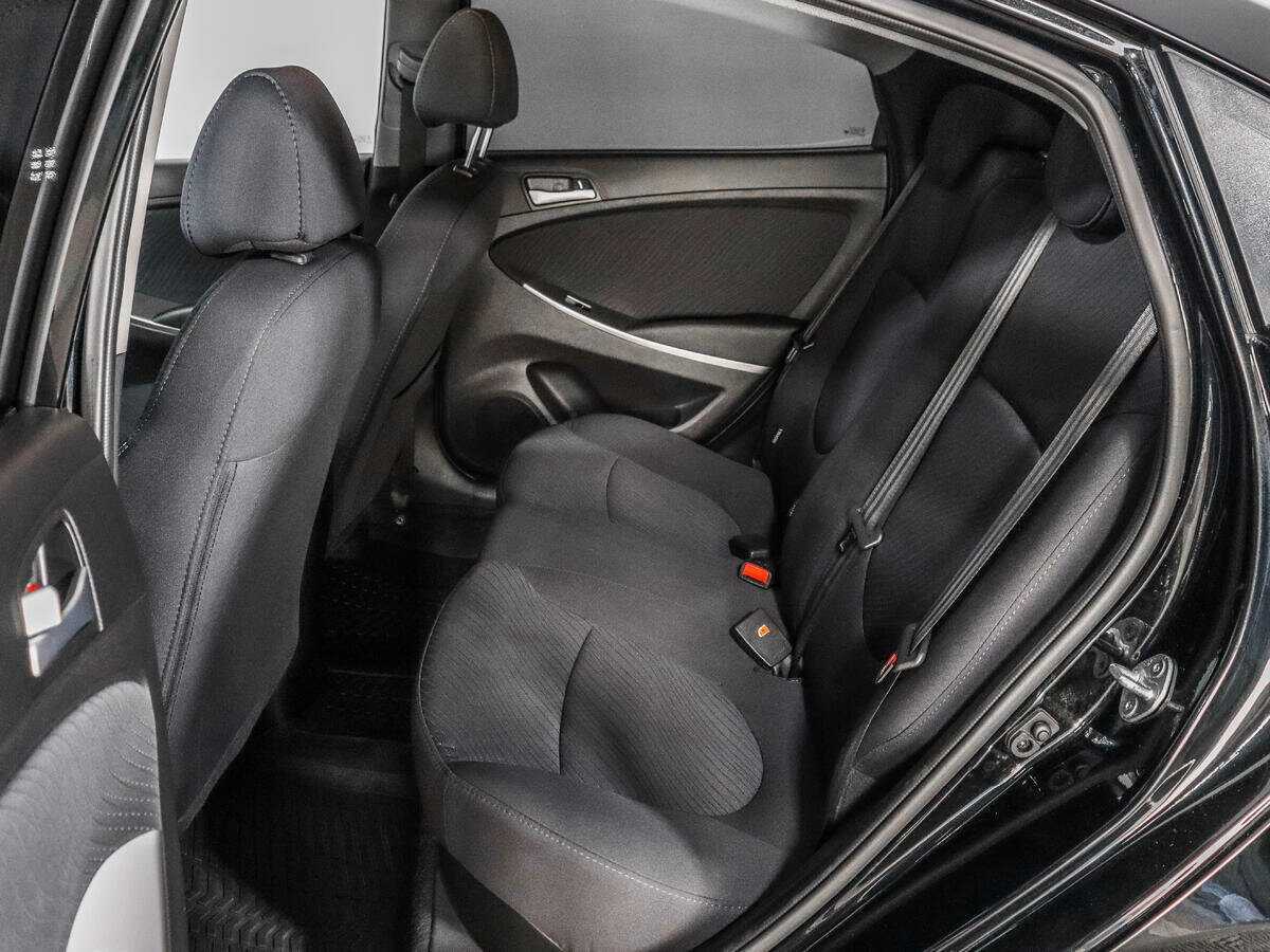 Купить Hyundai Solaris с пробегом. Фото: #10