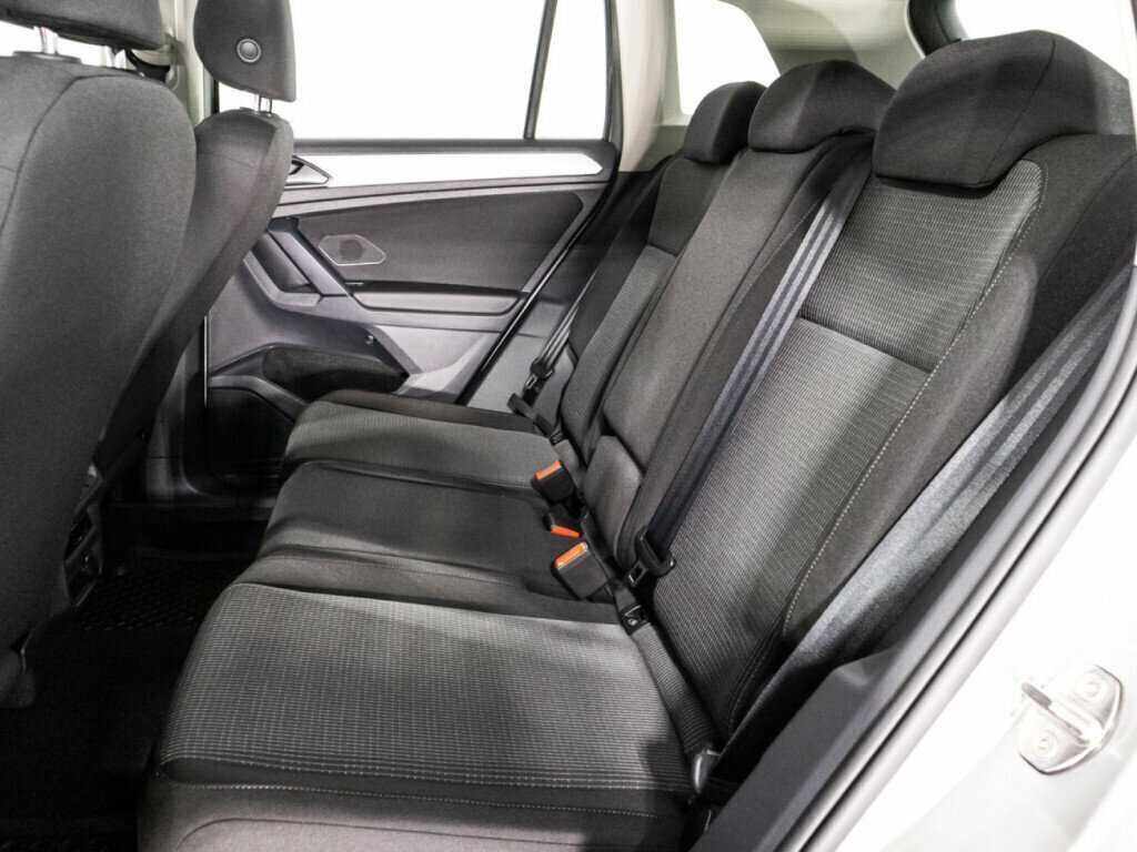 Купить Volkswagen Tiguan с пробегом. Фото: #9