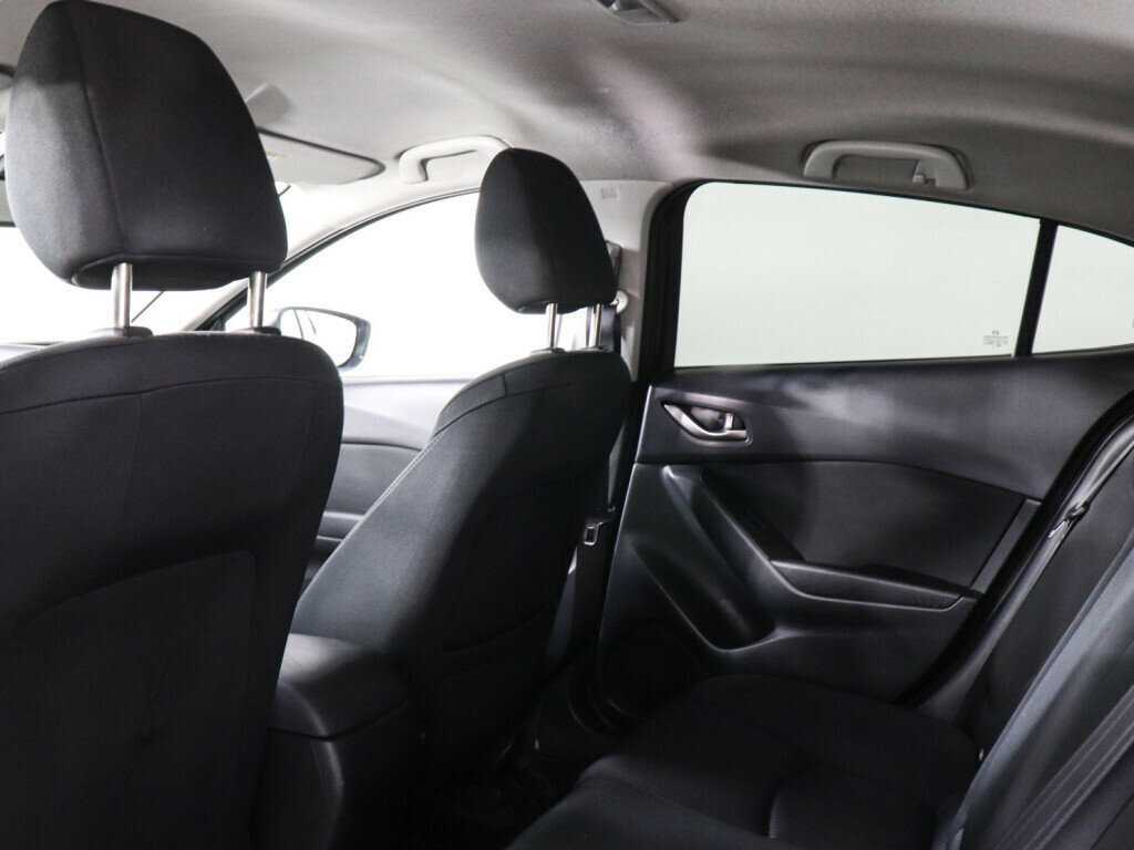 Купить Mazda 3 с пробегом. Фото: #7