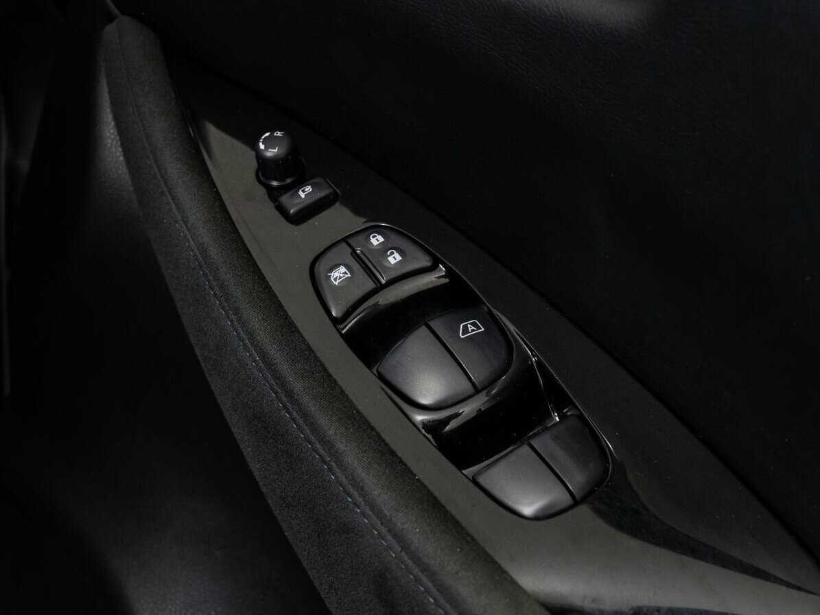 Купить Nissan Leaf с пробегом. Фото: #13